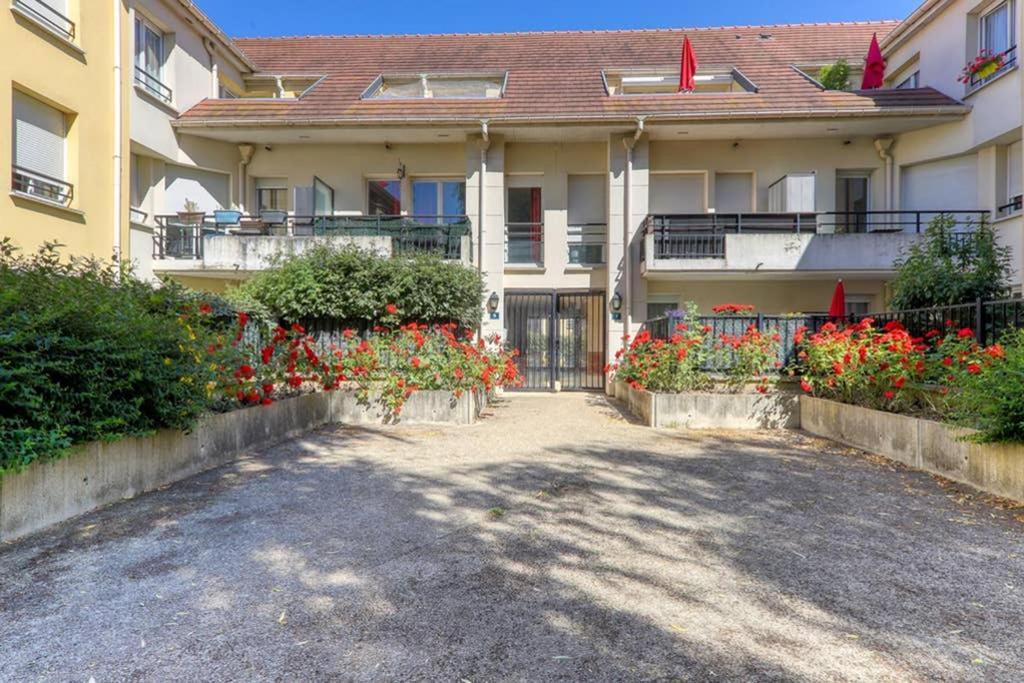 Amilly Park 6 Personnes 2 Chambres Pk Prive En Sous Sol Serris Eksteriør billede