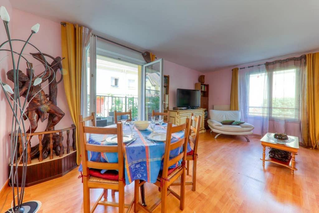Amilly Park 6 Personnes 2 Chambres Pk Prive En Sous Sol Serris Eksteriør billede